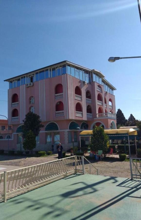 Hotel Meteor Shkodër Exterior foto